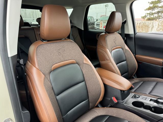 Certified 2025 Ford Bronco Sport Outer Banks w/ Outer Banks Tech Package+ AWD/4WD image 19