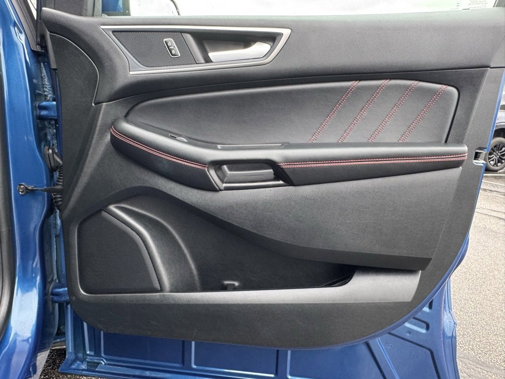 Certified 2024 Ford Edge ST-Line image 25