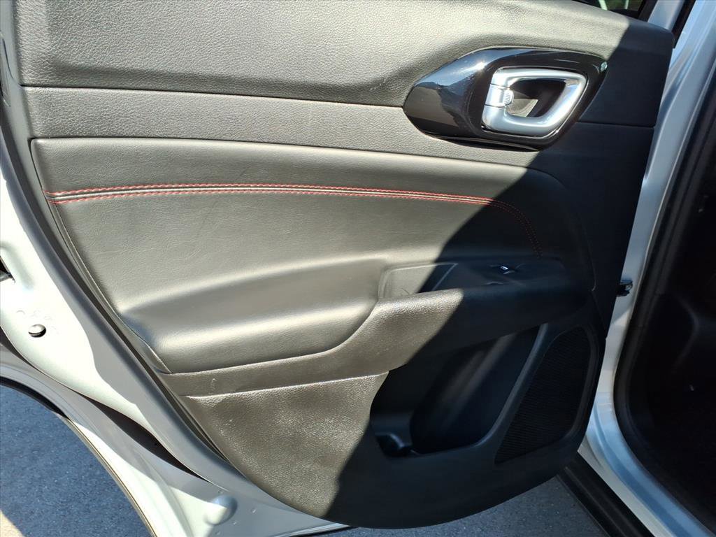 Used 2024 Jeep Compass Trailhawk image 13