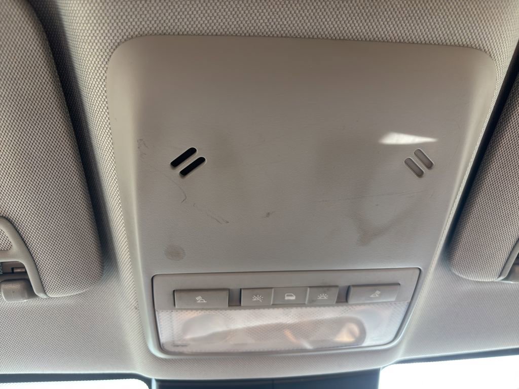 Used 2020 Chevrolet Trax LT w/ LT Convenience Package image 27