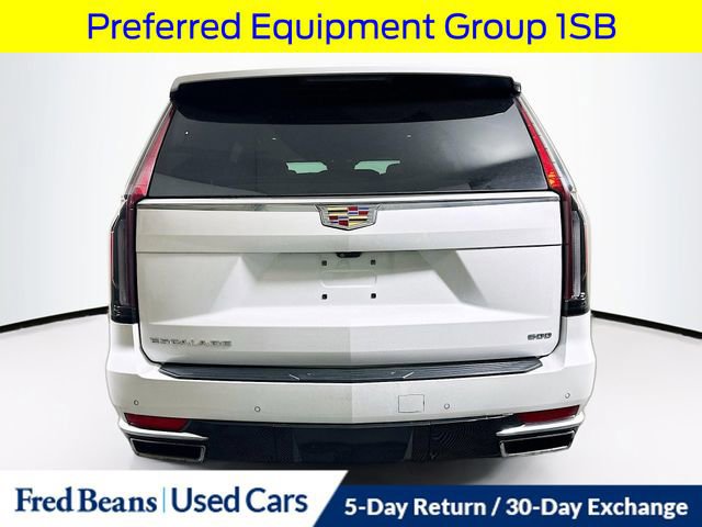 Used 2023 Cadillac Escalade Premium Luxury image 4