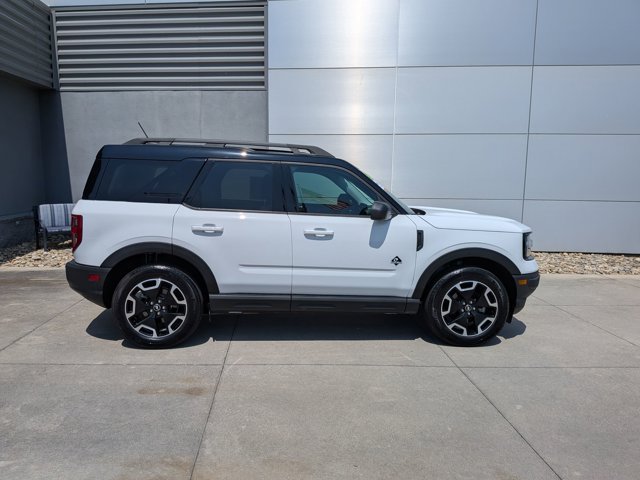 Certified 2024 Ford Bronco Sport Outer Banks AWD/4WD image 3