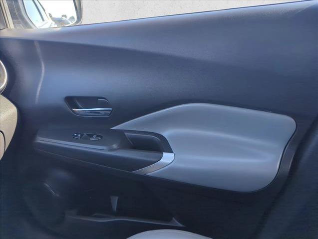 Used 2021 Nissan Kicks SR w/ SR Premium Package FWD image 25
