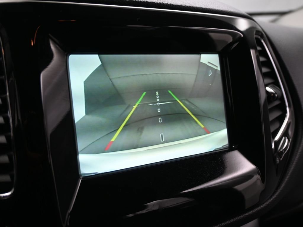 Used 2020 Jeep Compass Latitude image 40