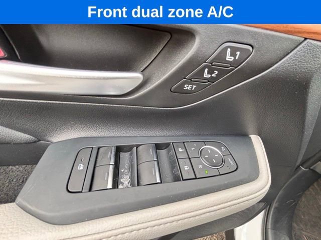 Used 2025 Toyota Grand Highlander AWD image 11