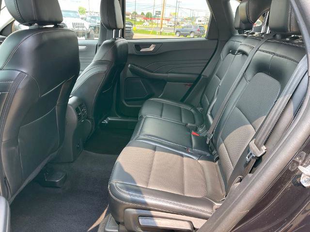 Certified 2024 Ford Escape Platinum AWD/4WD image 18