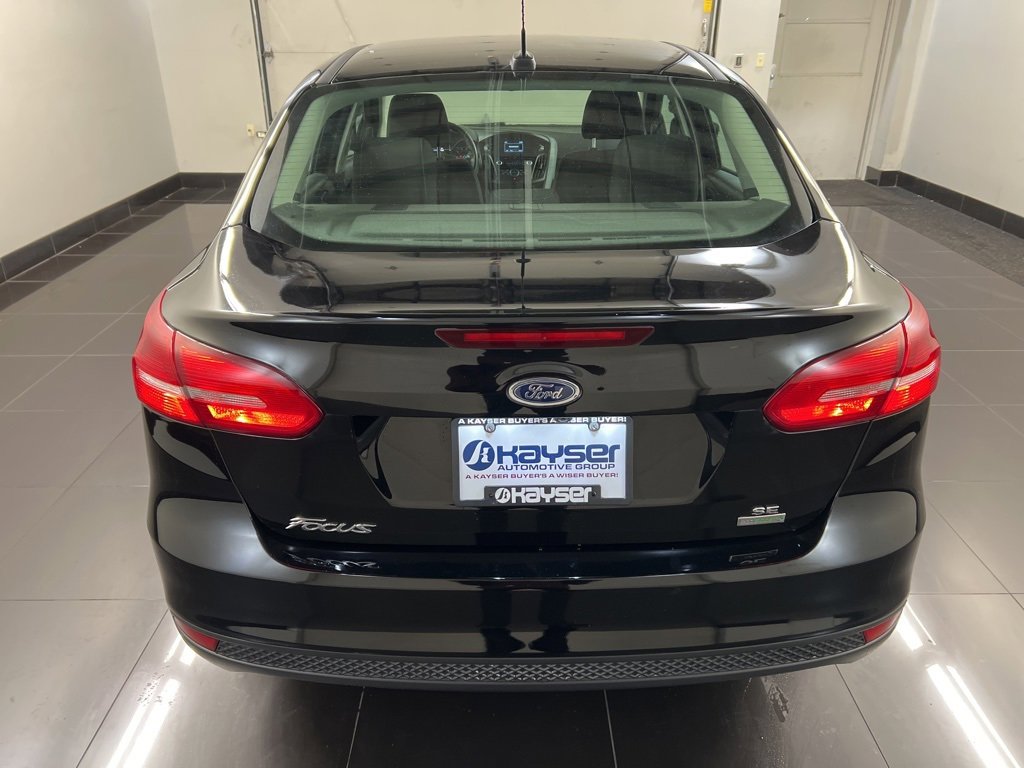 Certified 2018 Ford Focus SE w/ Cold Weather Package image 5