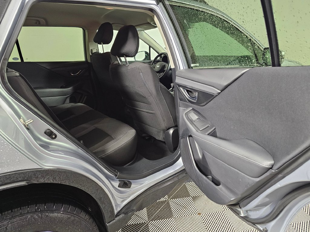 Used 2020 Subaru Outback Premium AWD/4WD image 13