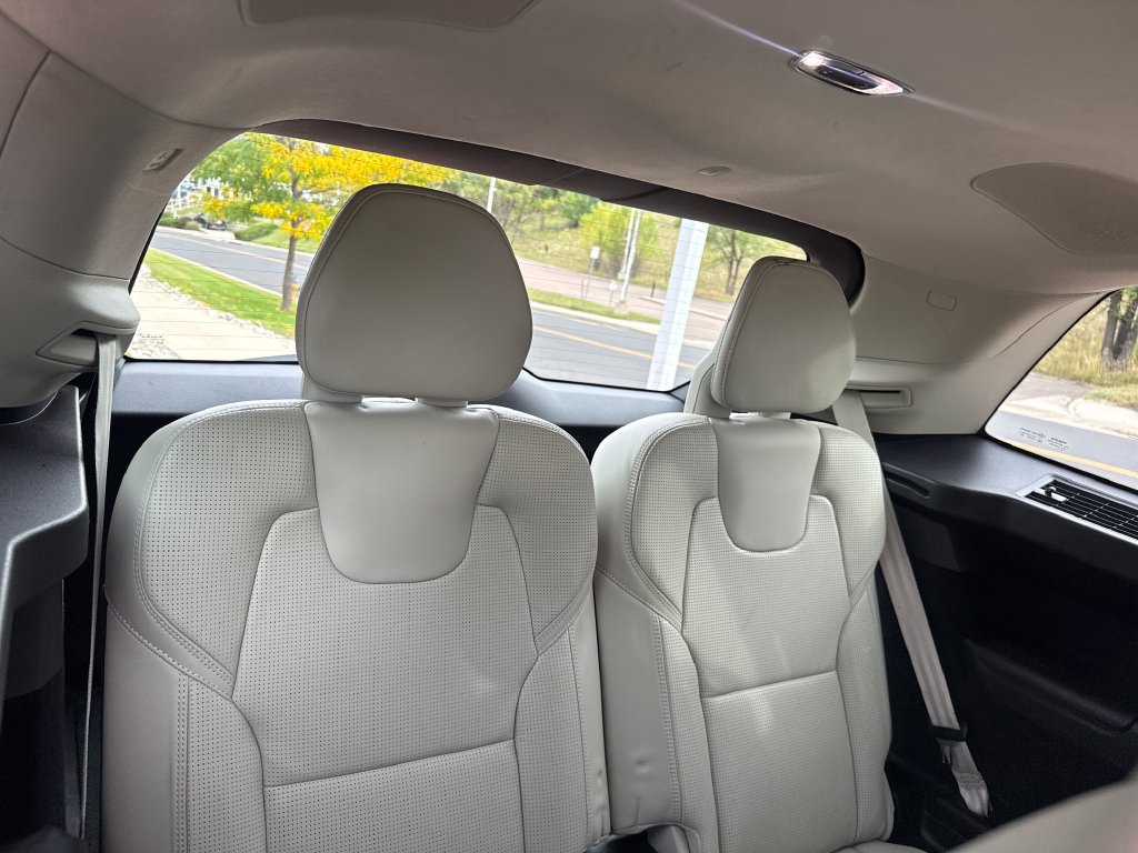 Used 2017 Volvo XC90 T8 Inscription w/ Luxury Package AWD/4WD image 27