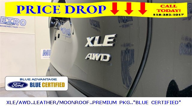 Used 2022 Toyota RAV4 XLE Premium image 18