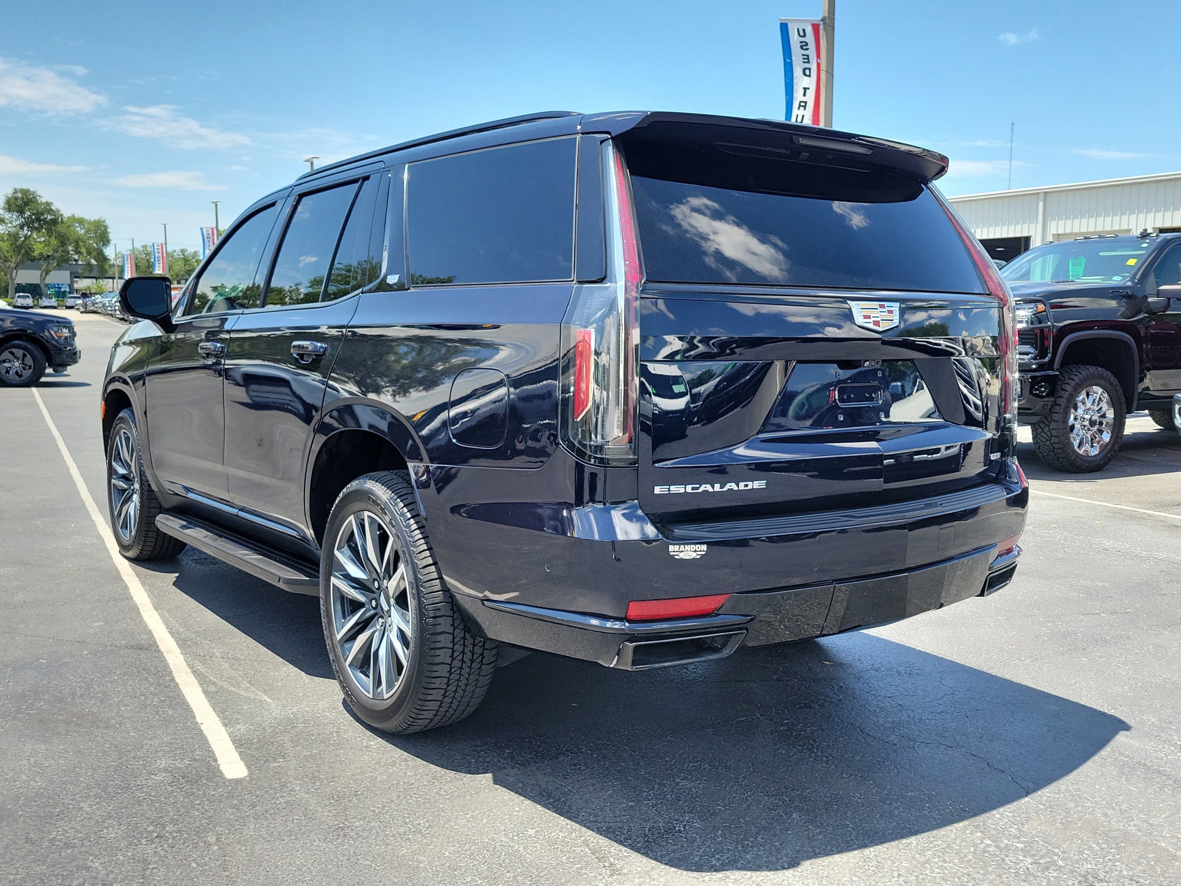 Used 2021 Cadillac Escalade Sport RWD image 7