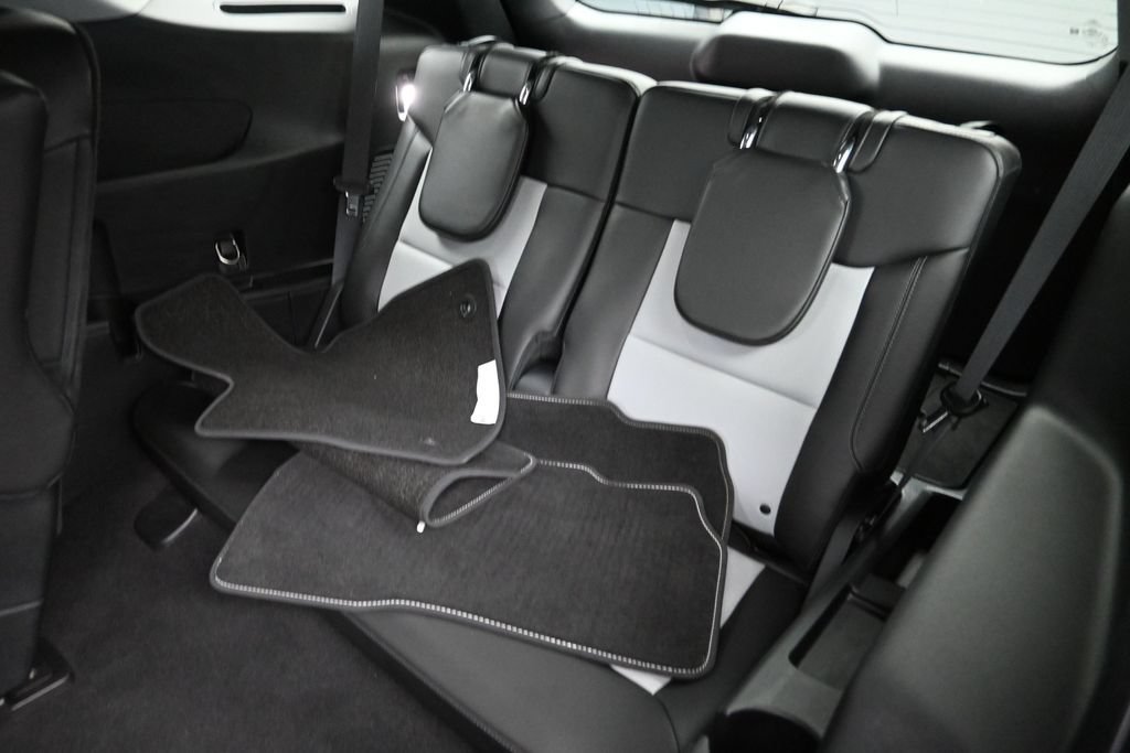 Certified 2023 Ford Explorer XLT w/ Equipment Group 202A RWD image 24