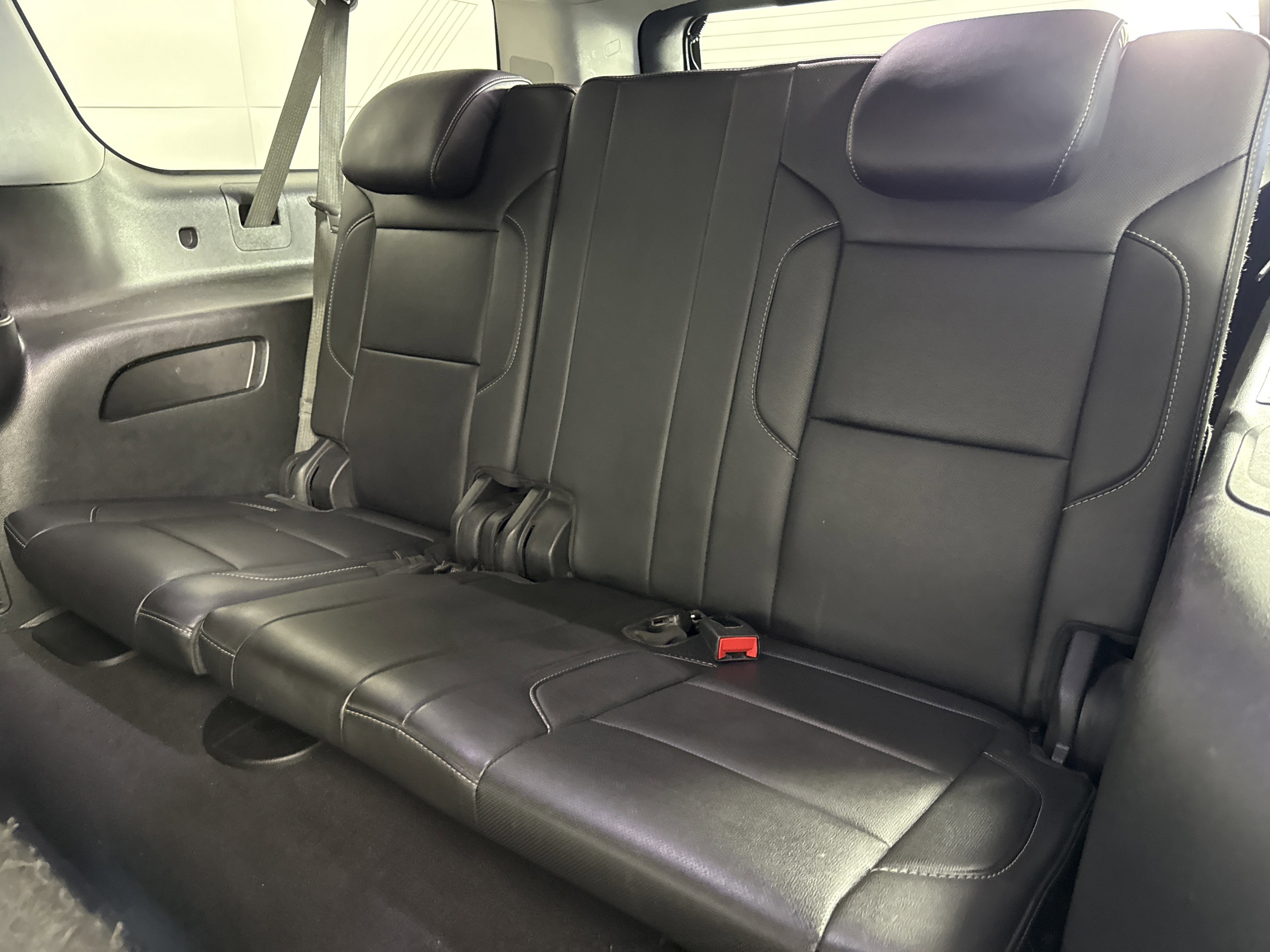 Used 2019 Chevrolet Suburban Premier image 15