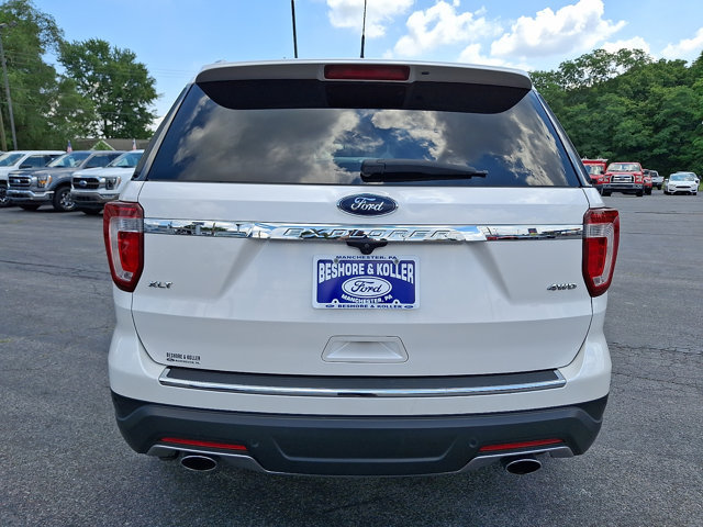 Certified 2018 Ford Explorer XLT w/ Equipment Group 202A AWD/4WD image 6