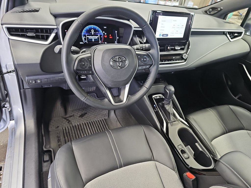 Used 2026 Toyota Corolla XSE FWD image 15