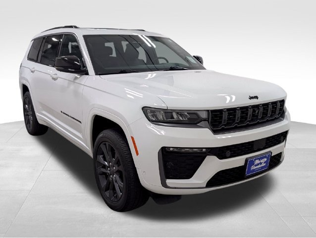 Used 2026 Jeep Grand Cherokee L Limited AWD/4WD image 18