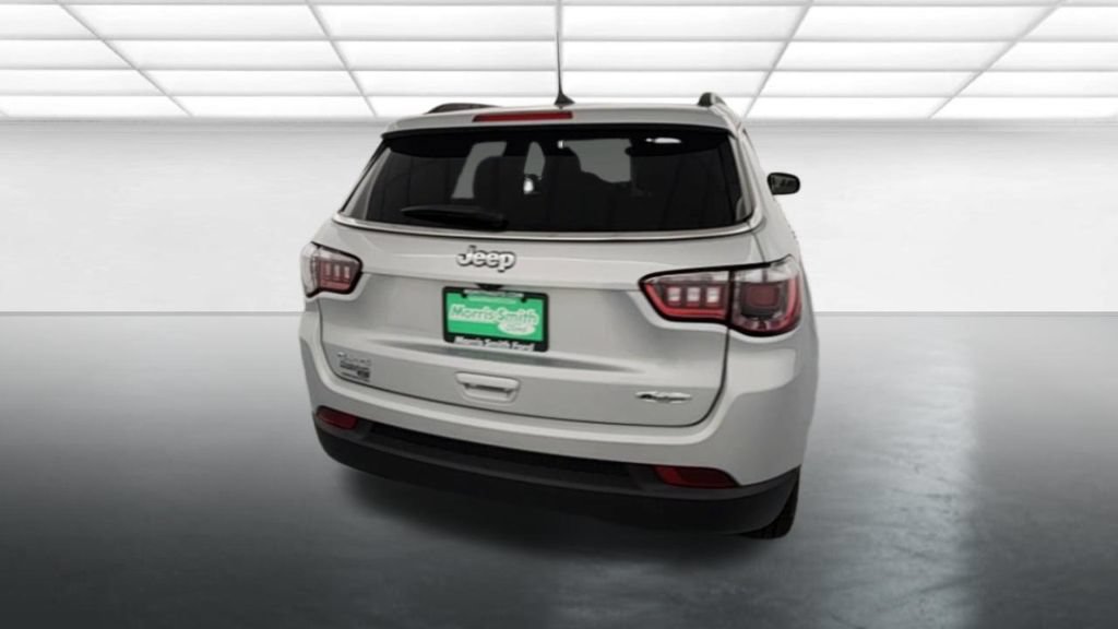 Used 2024 Jeep Compass Latitude AWD/4WD image 7