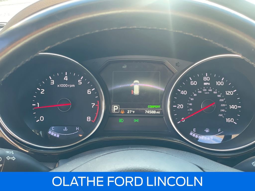 Used 2018 Kia Sedona SX image 16