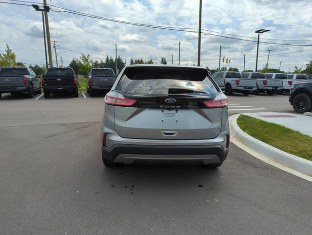 Certified 2024 Ford Edge SEL AWD/4WD image 4
