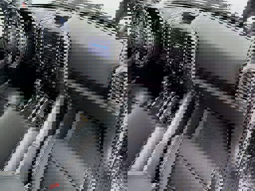 Certified 2019 Ford F150 Raptor w/ Equipment Group 802A Luxury image 32