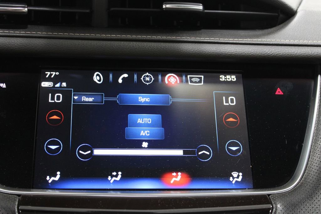 Used 2018 Cadillac XT5 Premium Luxury FWD image 50