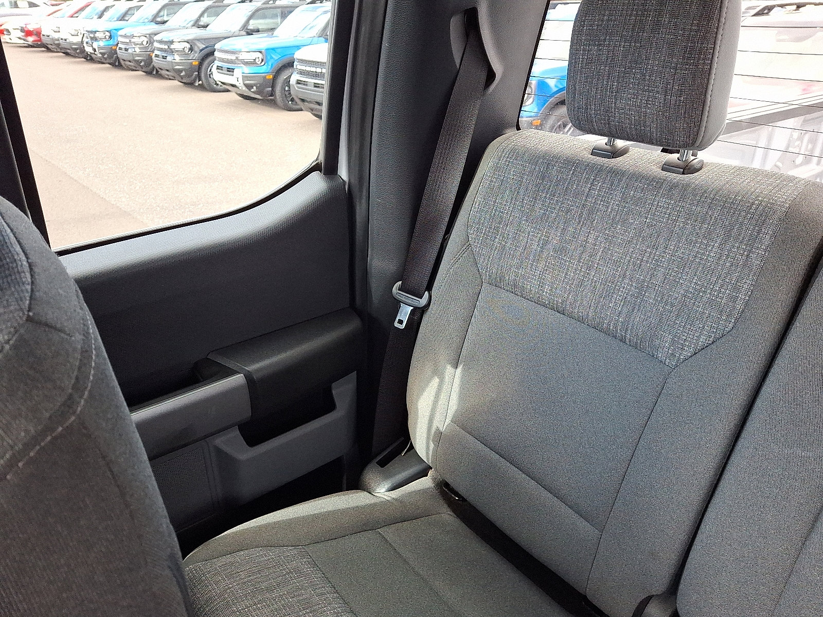 Certified 2022 Ford F150 XLT w/ Equipment Group 302A High image 18