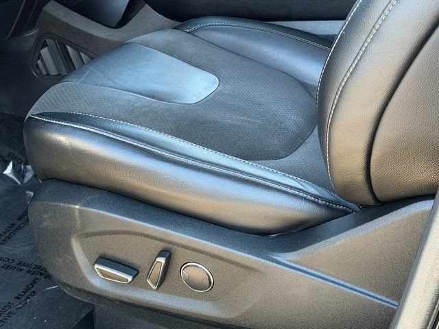 Certified 2018 Ford Edge Sport w/ Technology Package AWD/4WD image 38