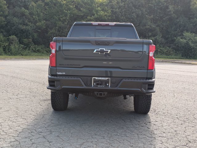 Used 2025 Chevrolet Silverado 1500 ZR2 w/ Technology Package image 4