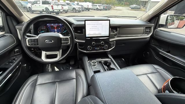 Certified 2023 Ford Expedition XLT RWD image 27