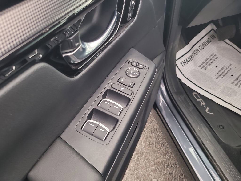 Used 2025 Honda CR-V EX-L image 11