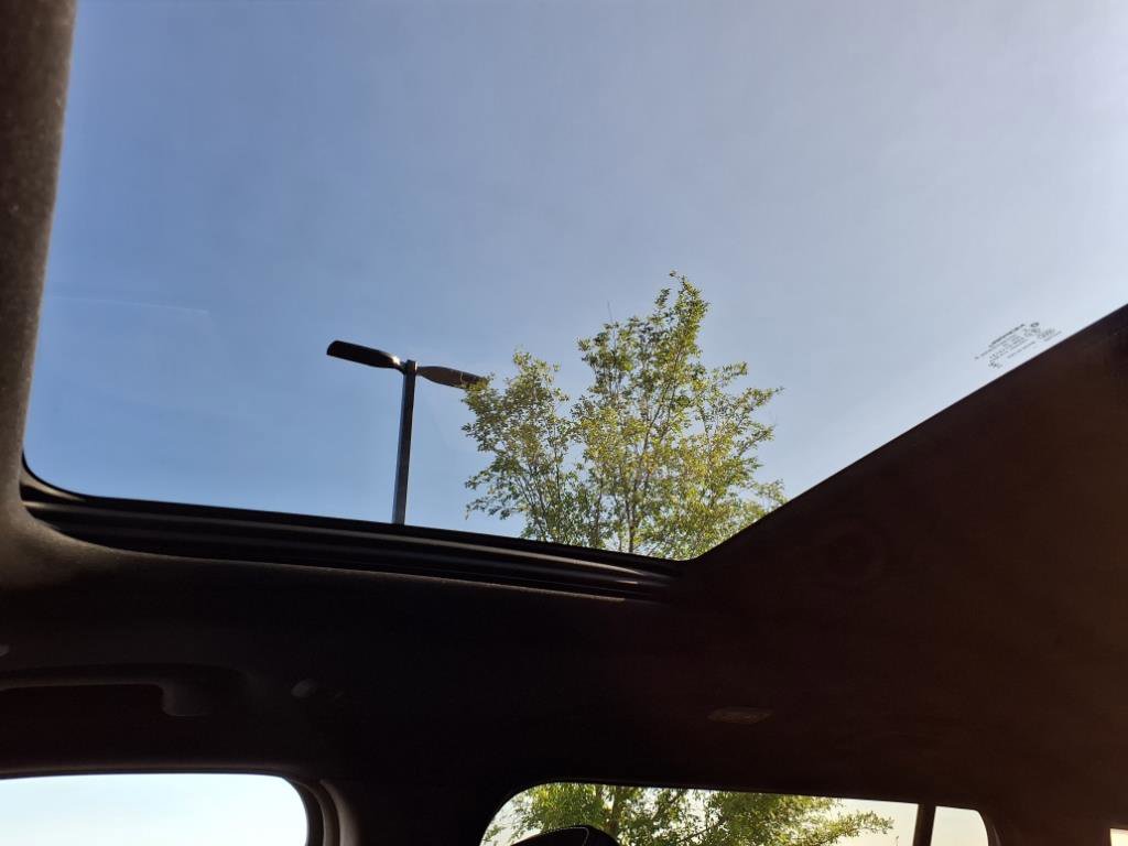 Used 2025 Jeep Grand Cherokee L Limited w/ Black Appearance Package image 24