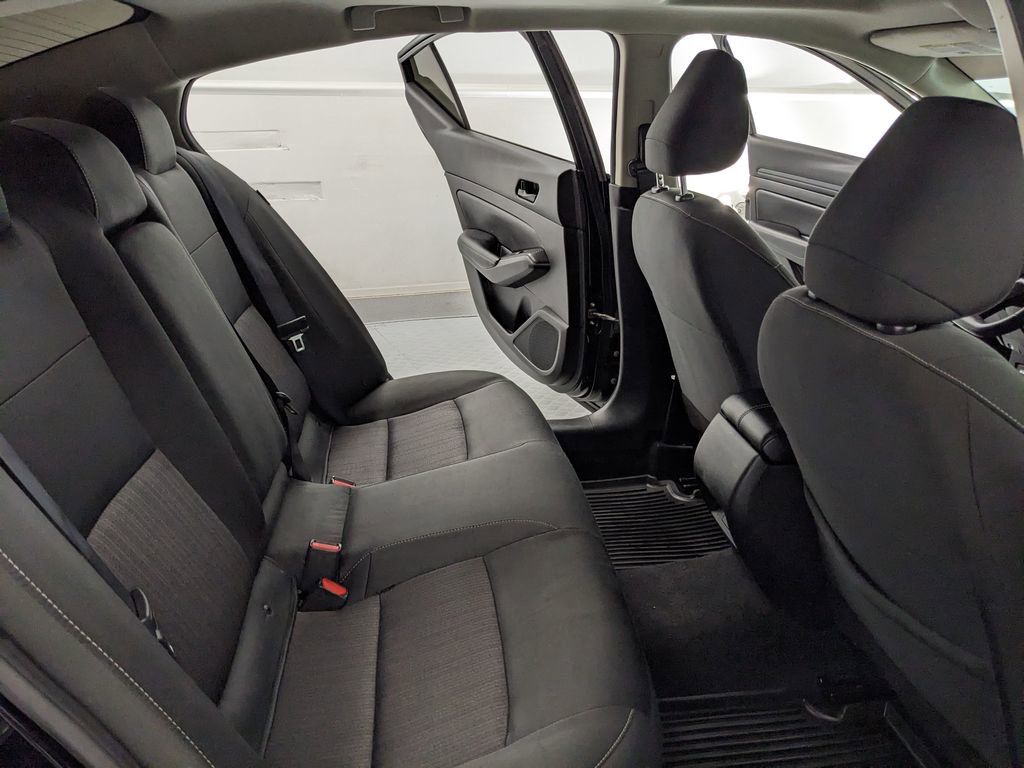 Used 2024 Nissan Altima 2.5 SV w/ SV Premium Package AWD/4WD image 19