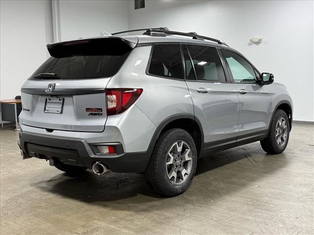 Used 2023 Honda Passport TrailSport image 4