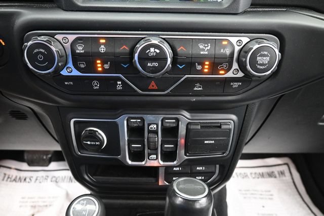 Used 2020 Jeep Gladiator Overland AWD/4WD image 13