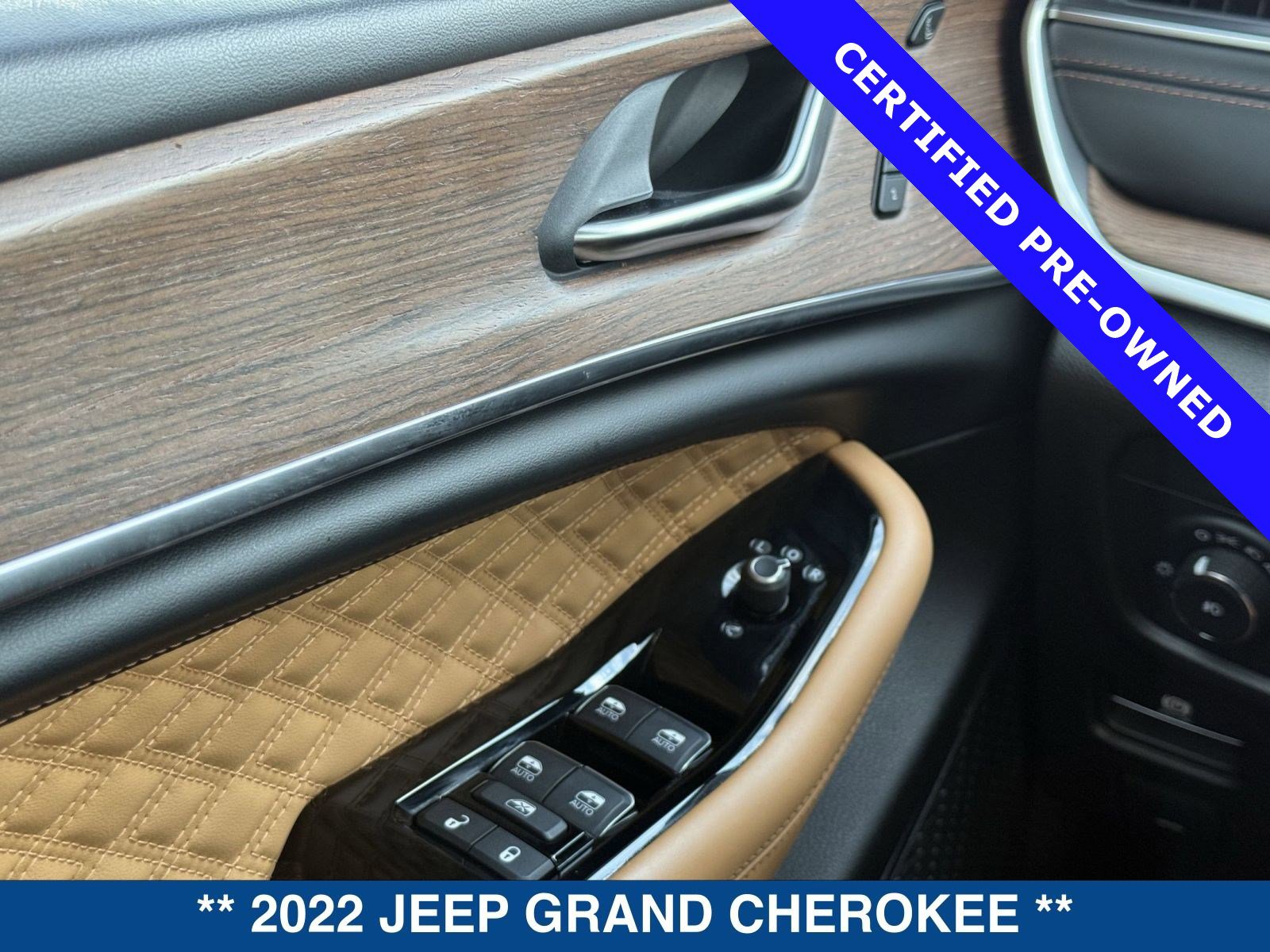 Used 2022 Jeep Grand Cherokee Summit image 23