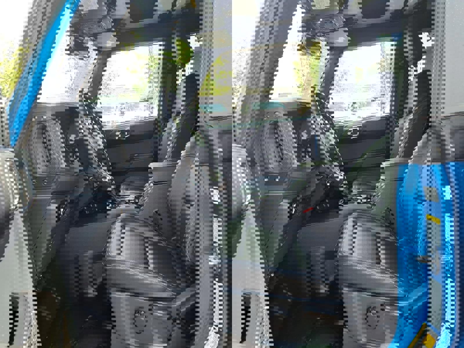 Certified 2025 Ford Bronco Badlands image 23