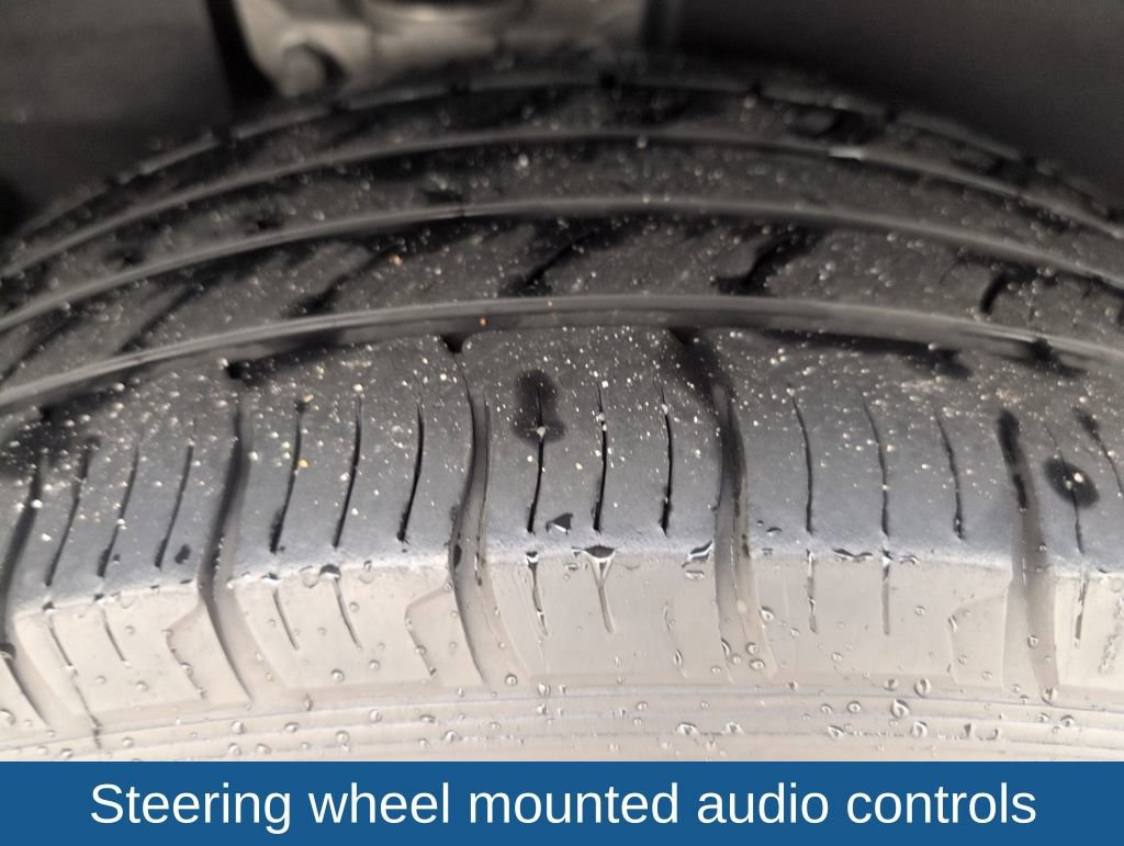 Certified 2021 Ford Edge SE image 19