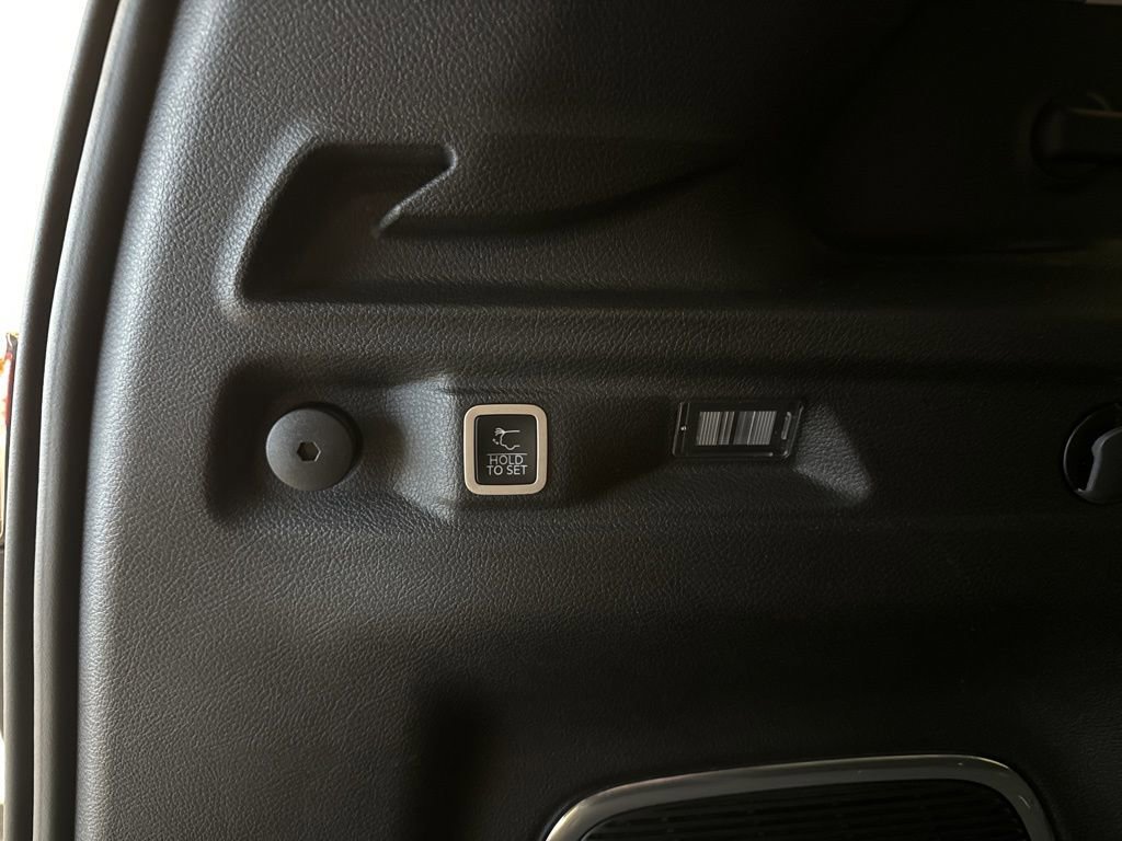 Used 2022 Jeep Grand Cherokee L Limited image 48