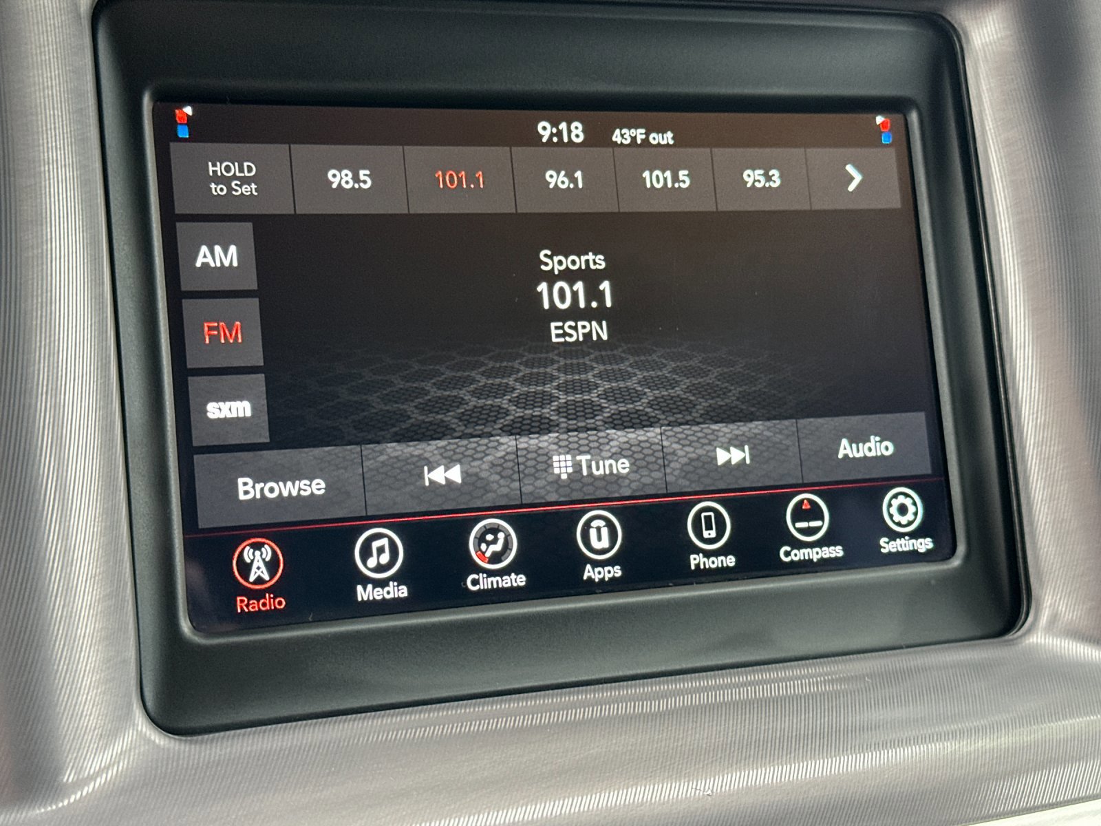 Used 2022 Dodge Charger SXT w/ Blacktop Package image 17