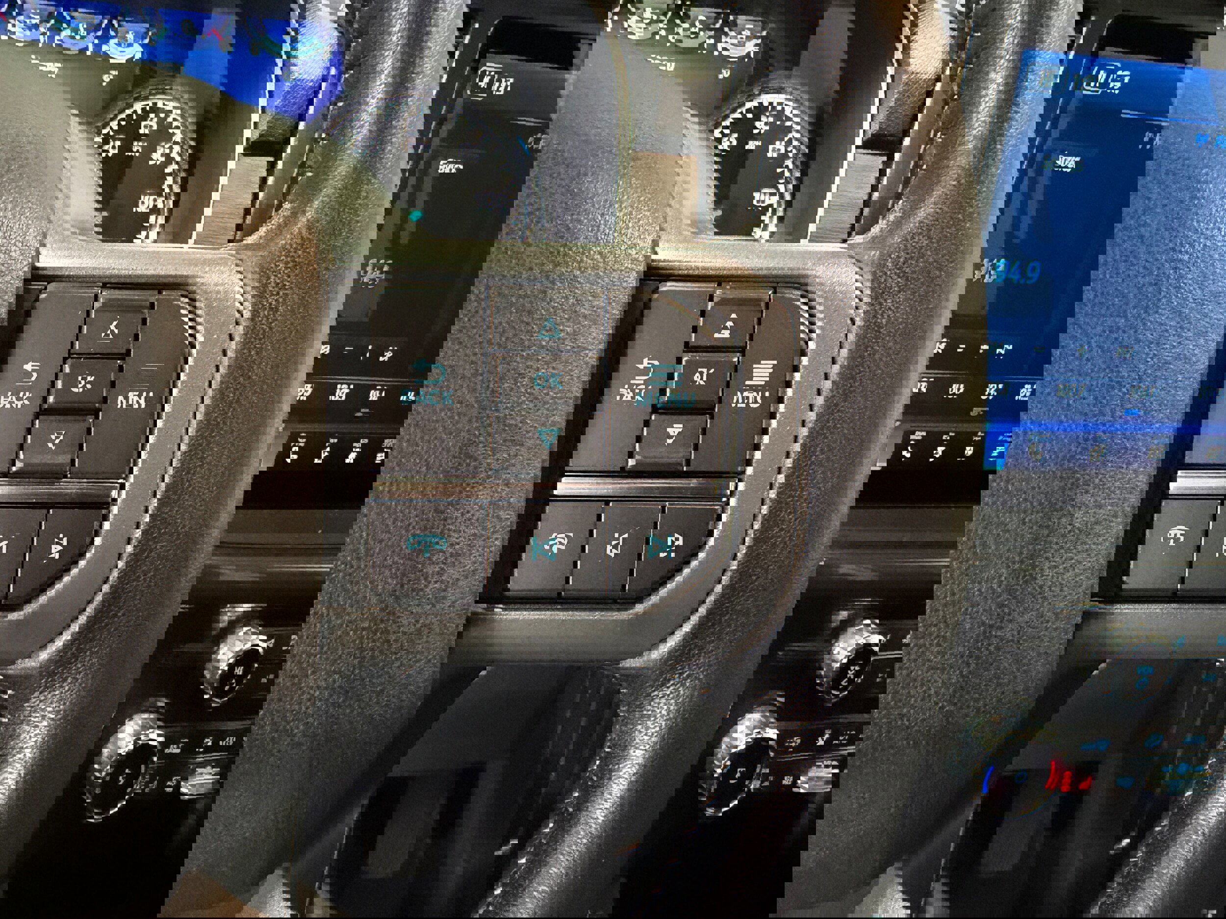 Certified 2022 Ford F150 XLT w/ Equipment Group 302A High image 20