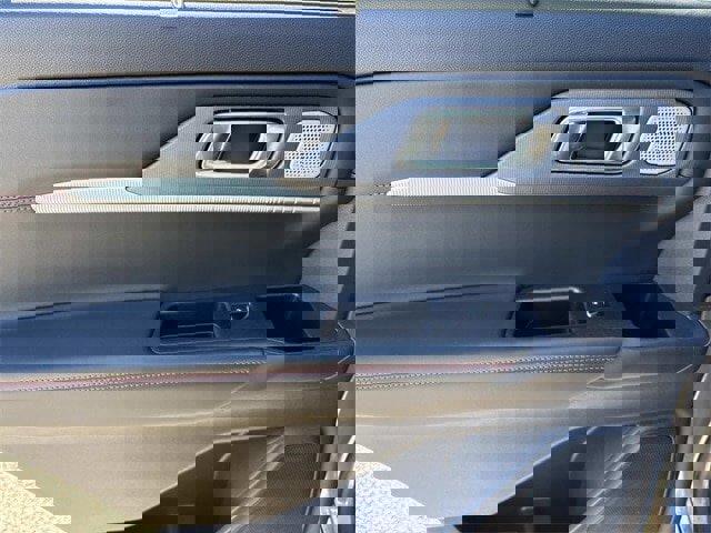 Certified 2025 Ford Explorer ST image 21