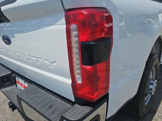 Certified 2023 Ford F350 XL w/ 360-Degree Camera Package RWD image 33
