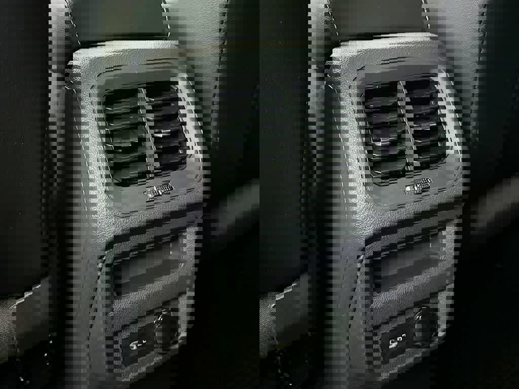 Used 2021 Volkswagen Tiguan SEL Premium R-Line w/ 3rd Row Seat Package image 16