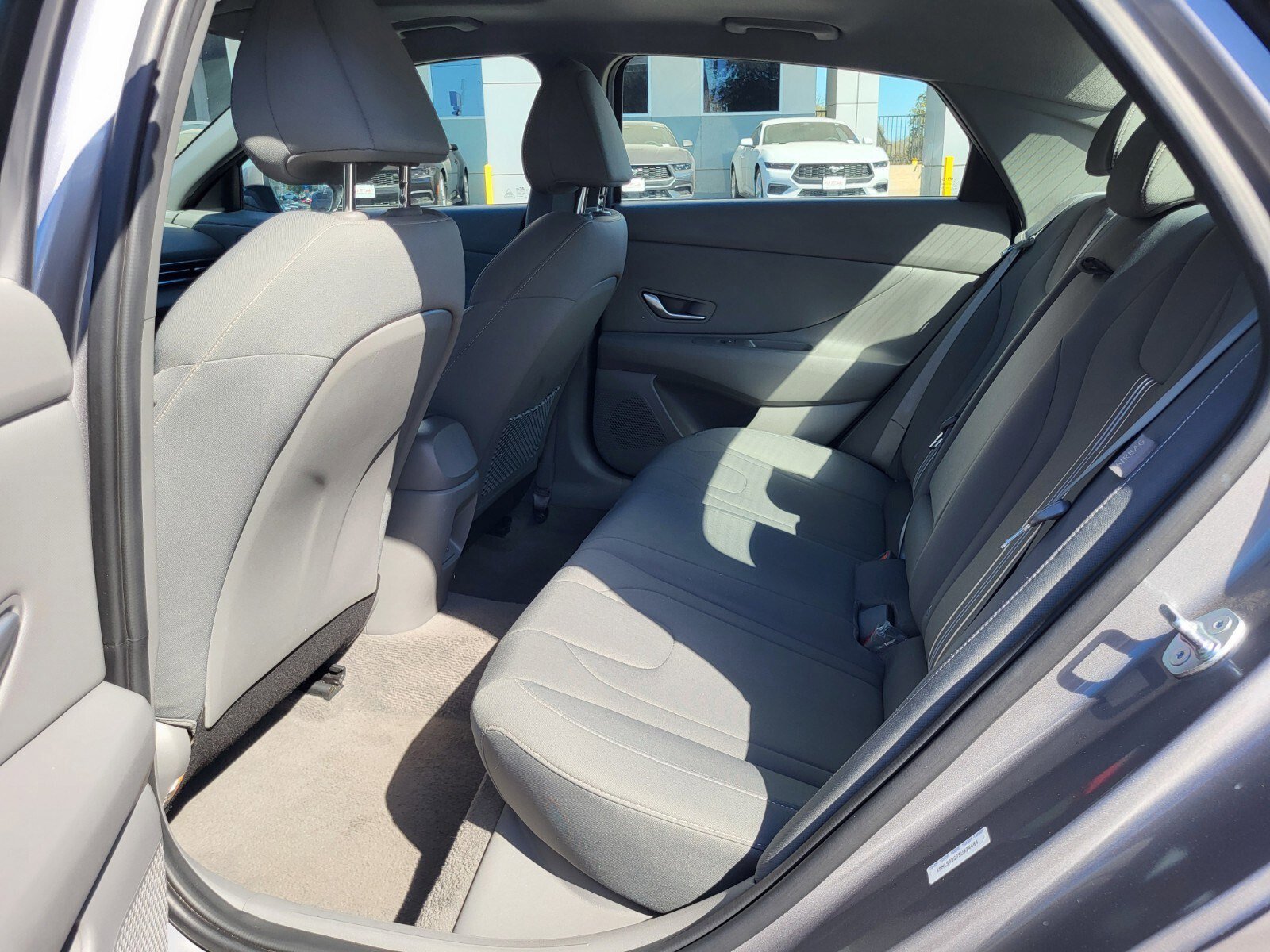 Used 2025 Hyundai Elantra SEL image 17