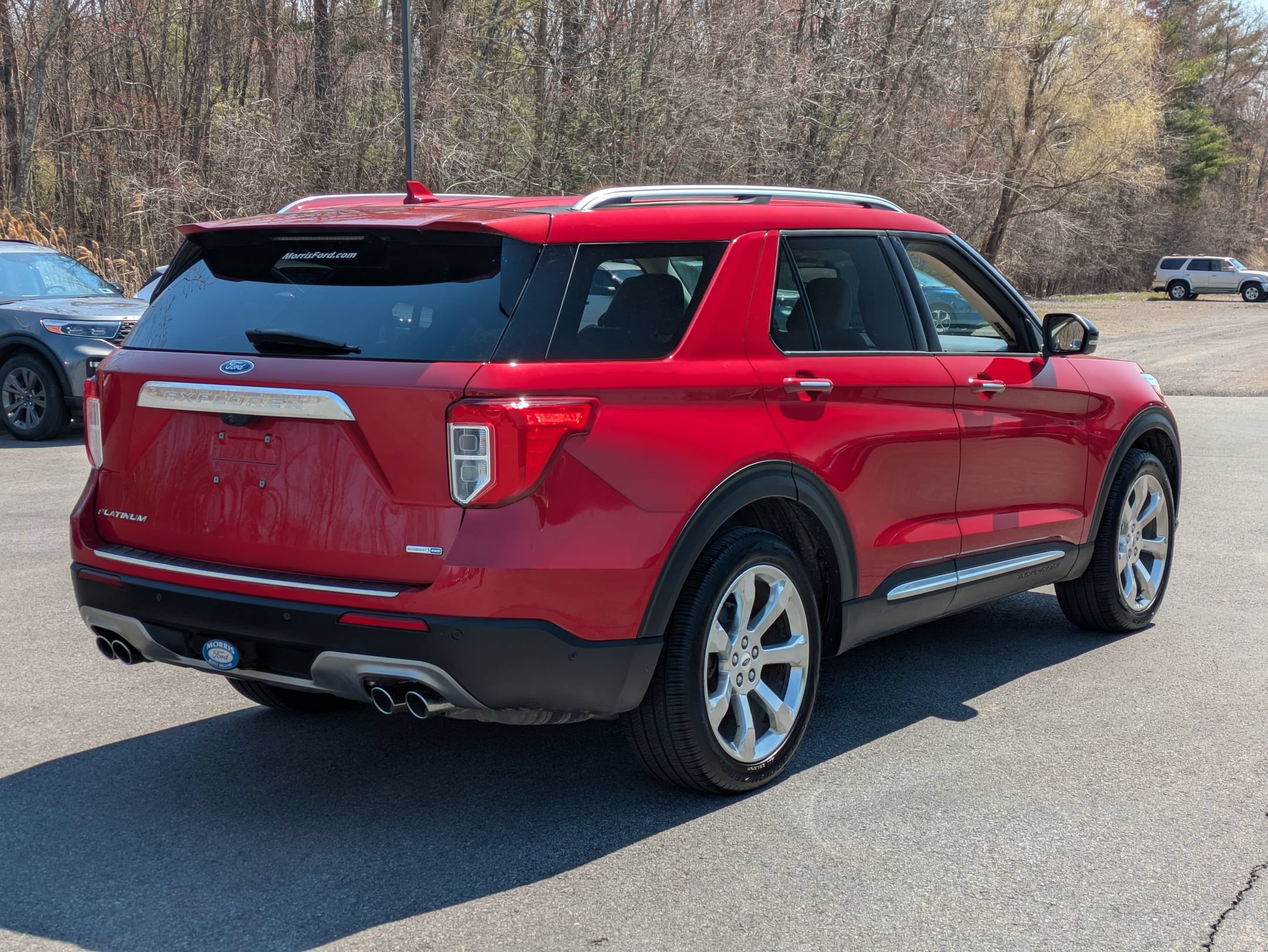 Certified 2020 Ford Explorer Platinum w/ Premium Technology Package AWD/4WD image 3