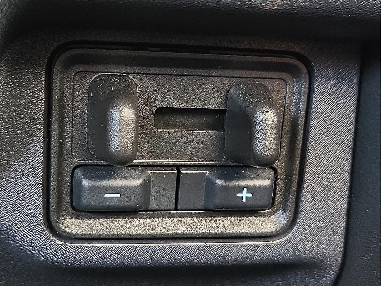 Certified 2025 Ford Expedition Active image 21