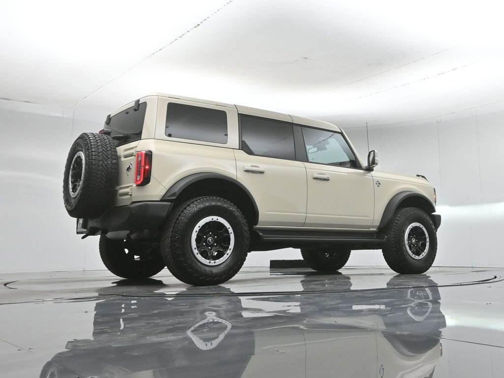 Certified 2025 Ford Bronco Outer Banks w/ Sasquatch Package AWD/4WD image 51
