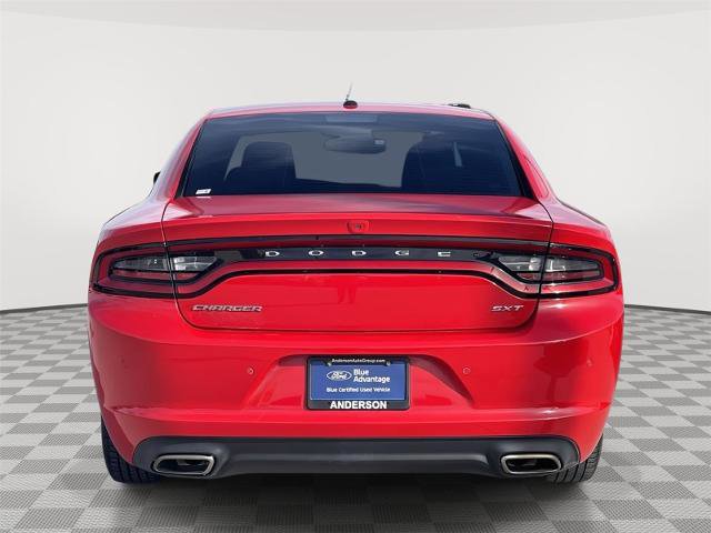 Used 2018 Dodge Charger SXT image 4