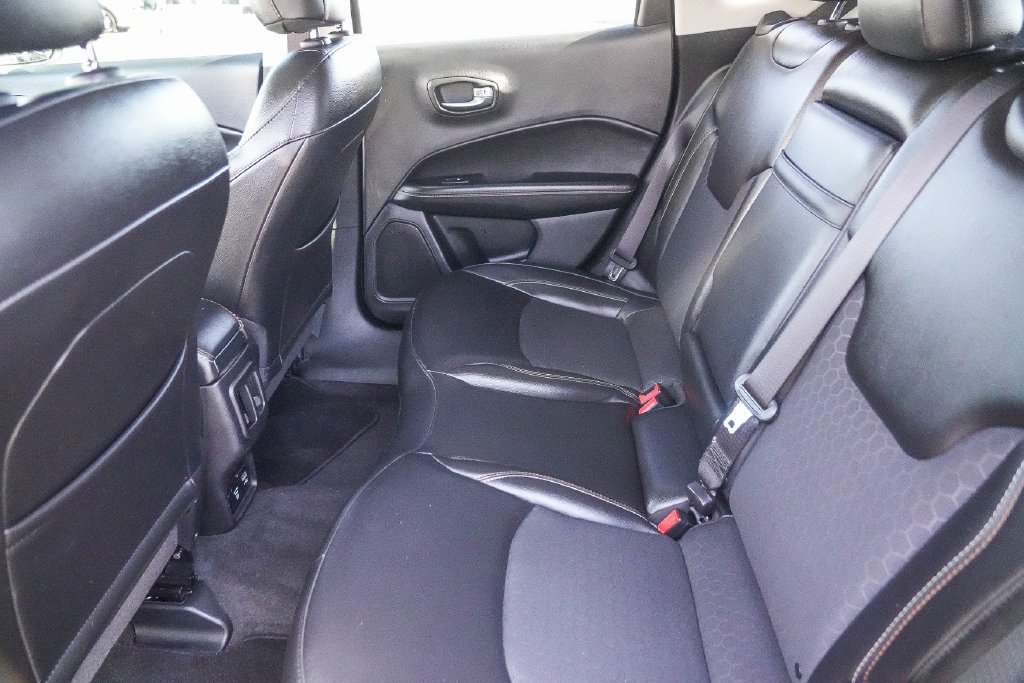 Used 2019 Jeep Compass Latitude w/ Popular Equipment Group FWD image 22