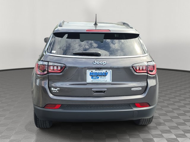 Used 2022 Jeep Compass Latitude w/ Sun and Sound Group FWD image 5